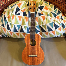 画像をギャラリービューアに読み込む, カマカ HF-2 コンサートウクレレ #250862
