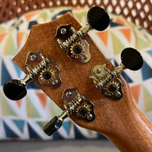 画像をギャラリービューアに読み込む, アナオレ AC コンサートウクレレ #27971225