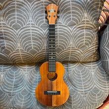 画像をギャラリービューアに読み込む, コアロハ KTM-S00 テナーウクレレ スリムライン #2402093