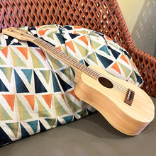 画像をギャラリービューアに読み込む, ゼファー CK-Hinoki コンサートウクレレ ベルシェイプ 檜 #2406032