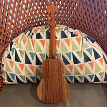 画像をギャラリービューアに読み込む, カマカ HF-2I コンサート スロットヘッド ウクレレ #240455