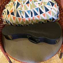 画像をギャラリービューアに読み込む, アナオレ AC コンサートウクレレ #27121124