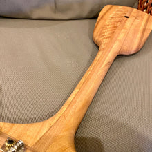 画像をギャラリービューアに読み込む, アソヌ タヒチアンウクレレ 4弦 ホエール #2305252