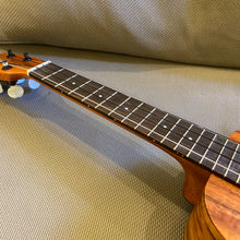 画像をギャラリービューアに読み込む, カマカ HB-2 コンサートウクレレ ベルシェイプ #230573