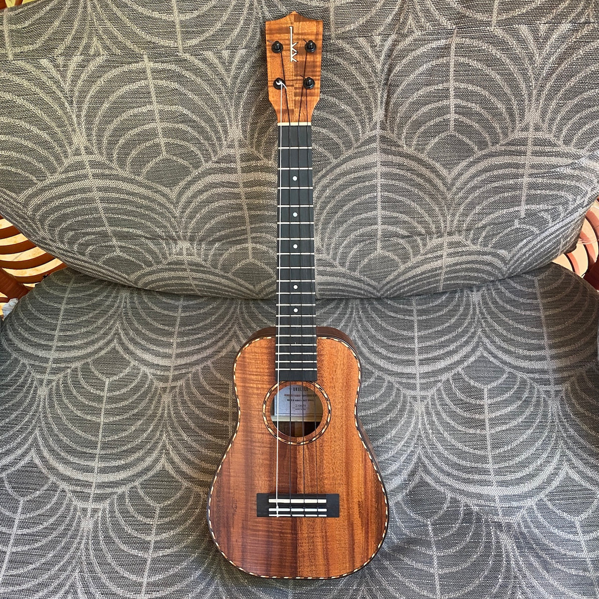 カマカ HB-2D コンサートウクレレ ベルシェイプ デラックス 230679 – Ukulele Puapua