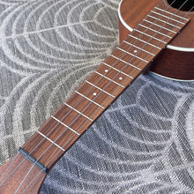 画像をギャラリービューアに読み込む, 【アウトレット】マーチン 2 コンサートウクレレ