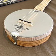 画像をギャラリービューアに読み込む, マジックフルク M90M コンサートファイヤーフライバンジョーウクレレ