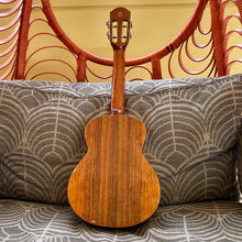 画像をギャラリービューアに読み込む, アヌエヌエ AKK3 テナーウクレレ #AK13652