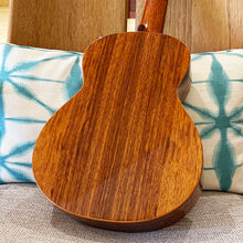 画像をギャラリービューアに読み込む, アヌエヌエ AKK3 テナーウクレレ #AK13652