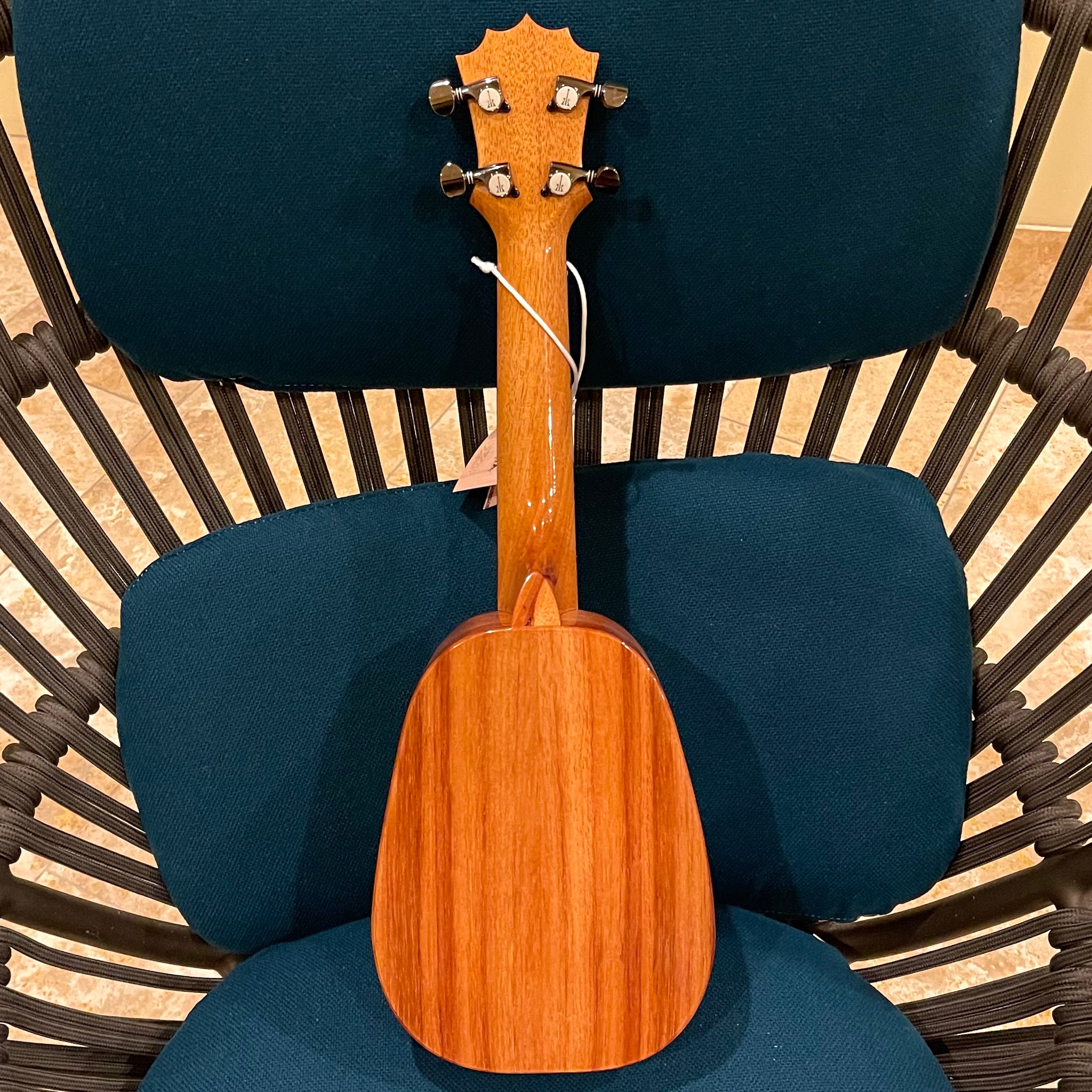 コアロハ KSM-01 ソプラノパイナップルウクレレ #2509158 – Ukulele Puapua