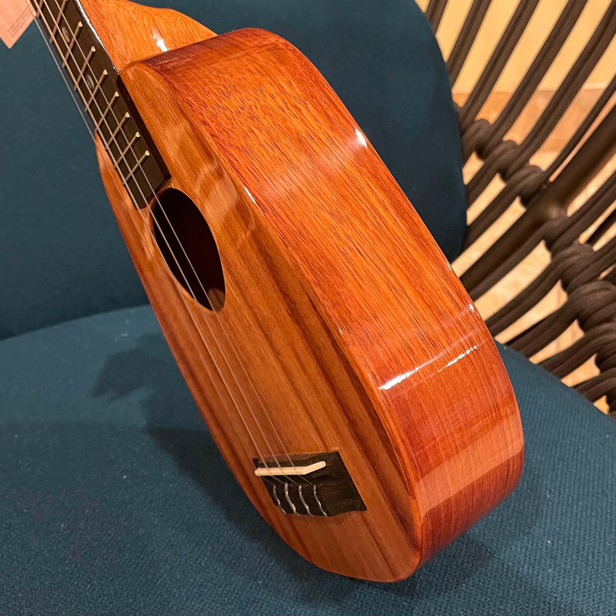 コアロハ KSM-01 ソプラノパイナップルウクレレ #2509158 – Ukulele Puapua