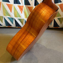 画像をギャラリービューアに読み込む, カマカ HF-2 コンサートウクレレ #260120
