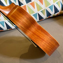 画像をギャラリービューアに読み込む, カマカ HF-2 コンサートウクレレ #250693
