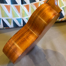 画像をギャラリービューアに読み込む, カマカ HF-2 コンサートウクレレ #250808
