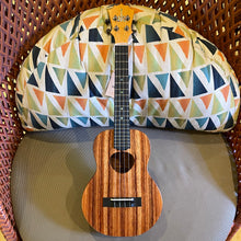 画像をギャラリービューアに読み込む, KoAloha KTM-10 テナー ウクレレ #2602104
