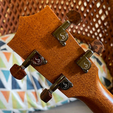 画像をギャラリービューアに読み込む, カマカ HF-3 テナー ウクレレ #250794
