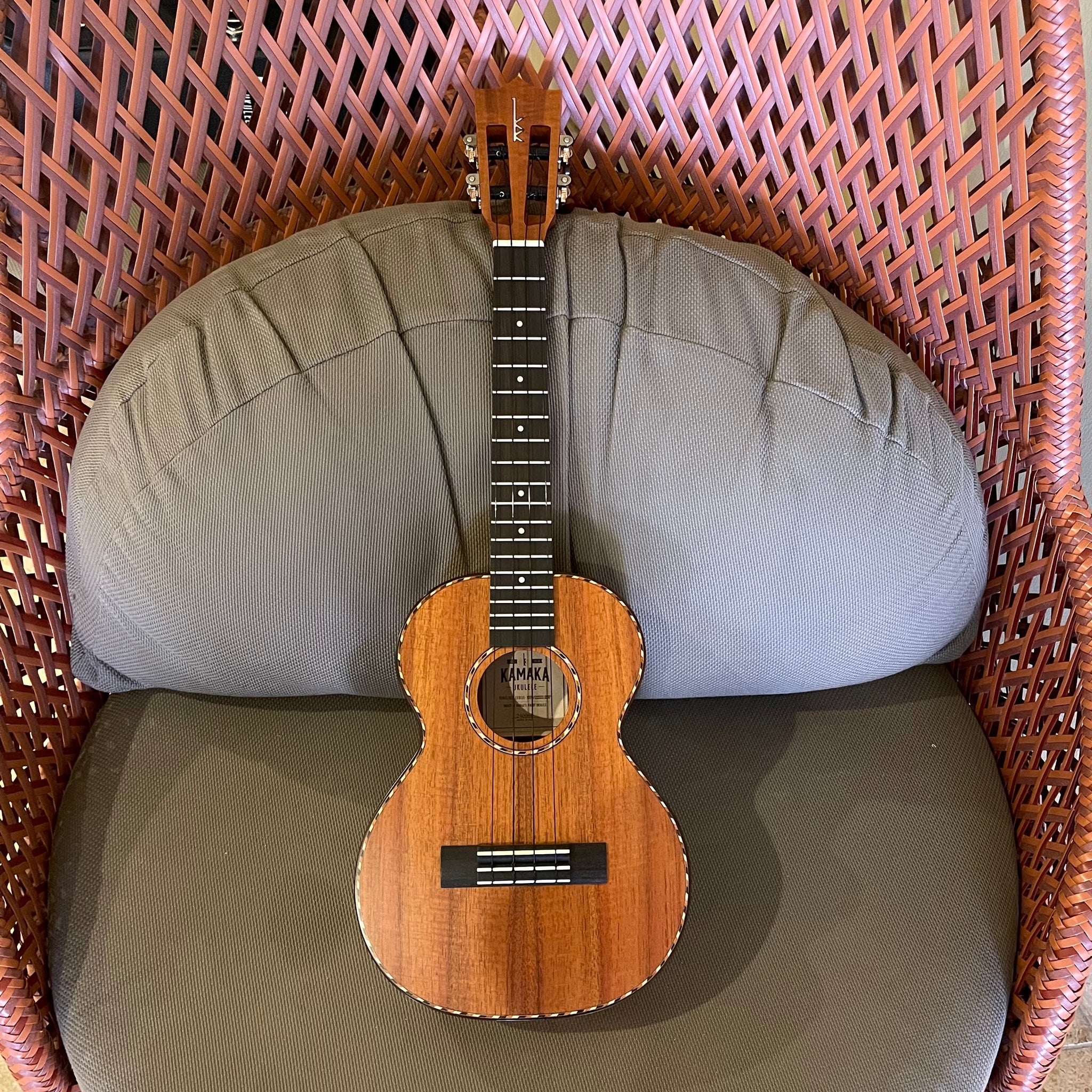 カマカ HF-3DI テナーウクレレ デラックス スロッテッドヘッド #240066 – Ukulele Puapua