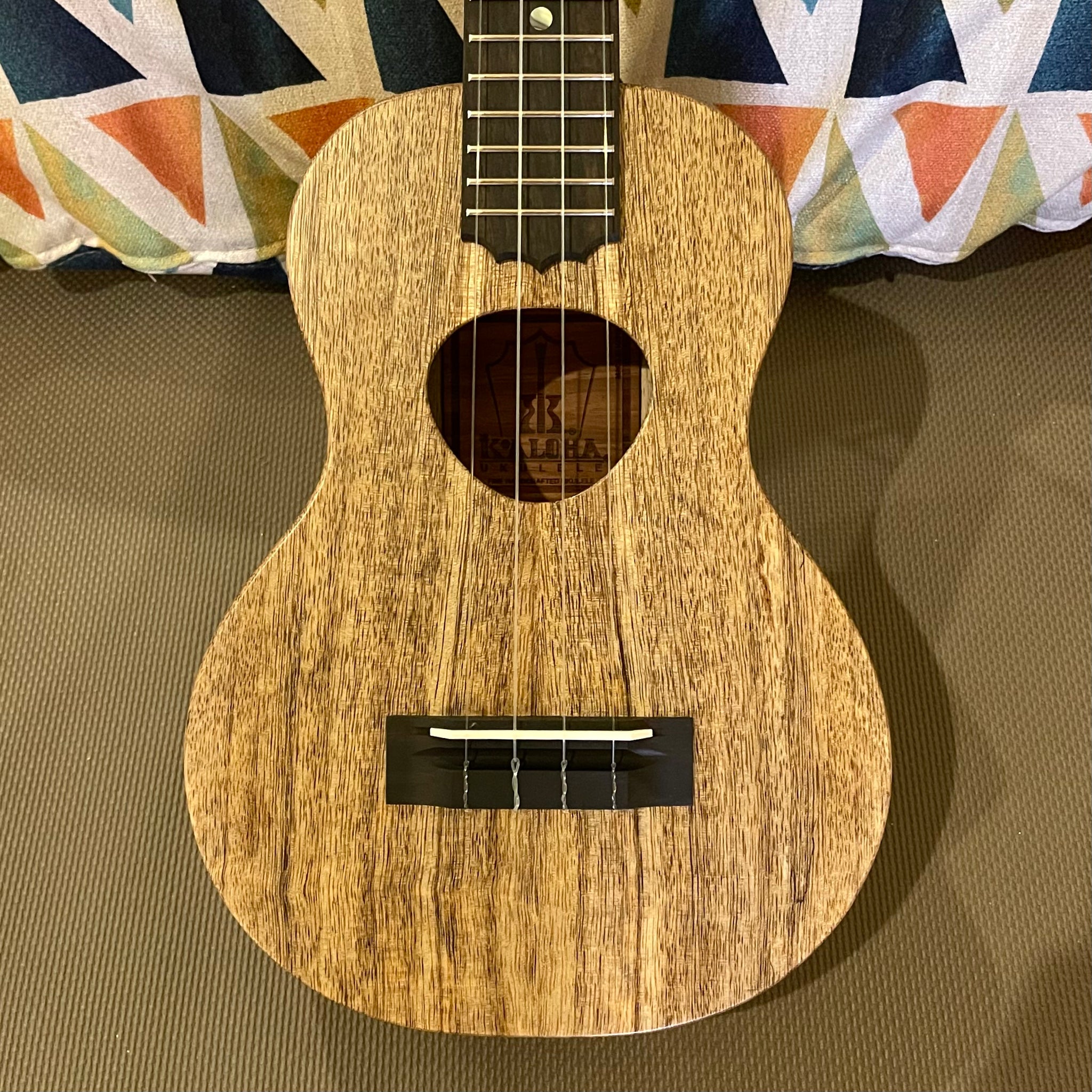 コアロハ KCM-10MG マンゴー コンサート ウクレレ #2411204 – Ukulele 