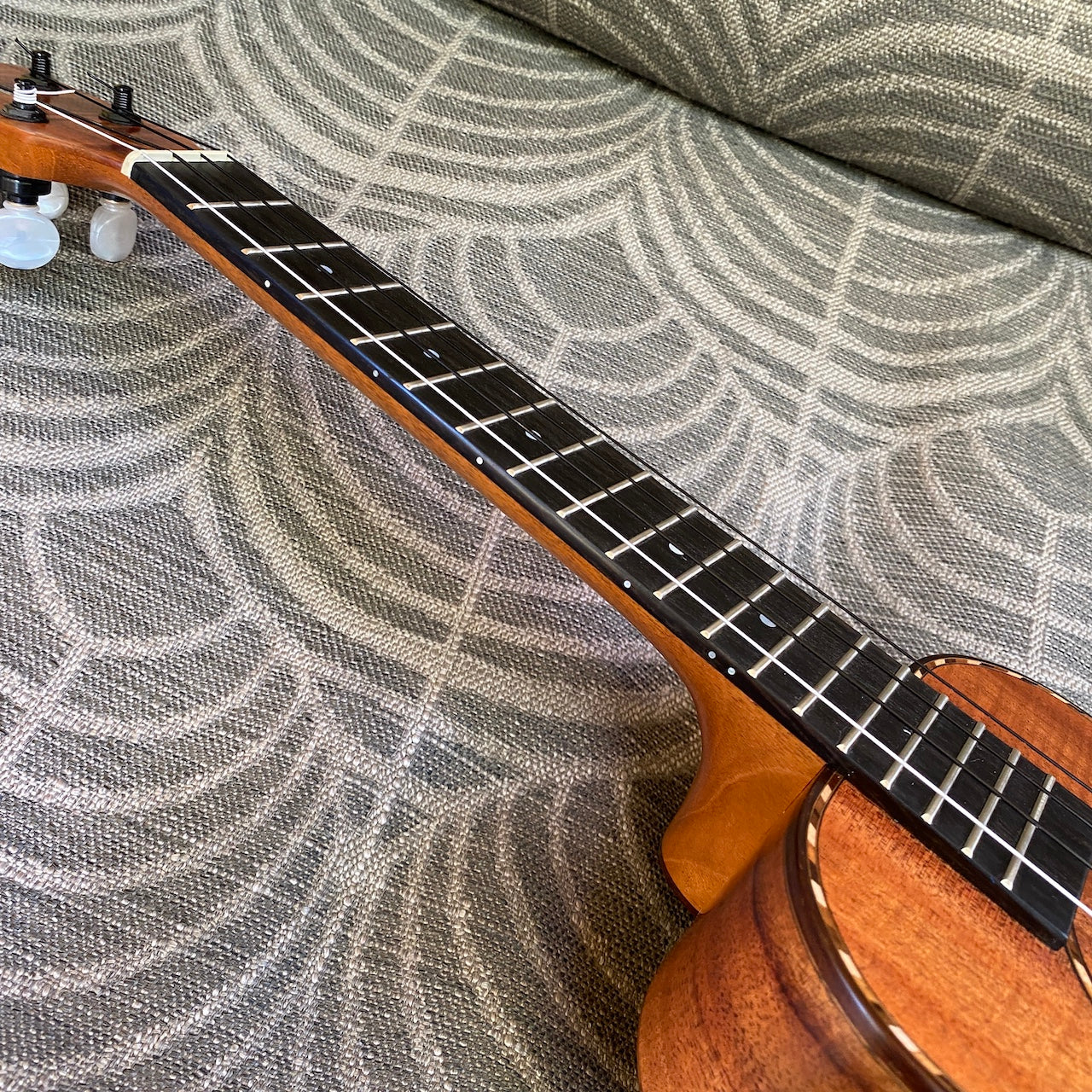 カマカ HB-2D コンサートウクレレ ベルシェイプ デラックス 230679 – Ukulele Puapua