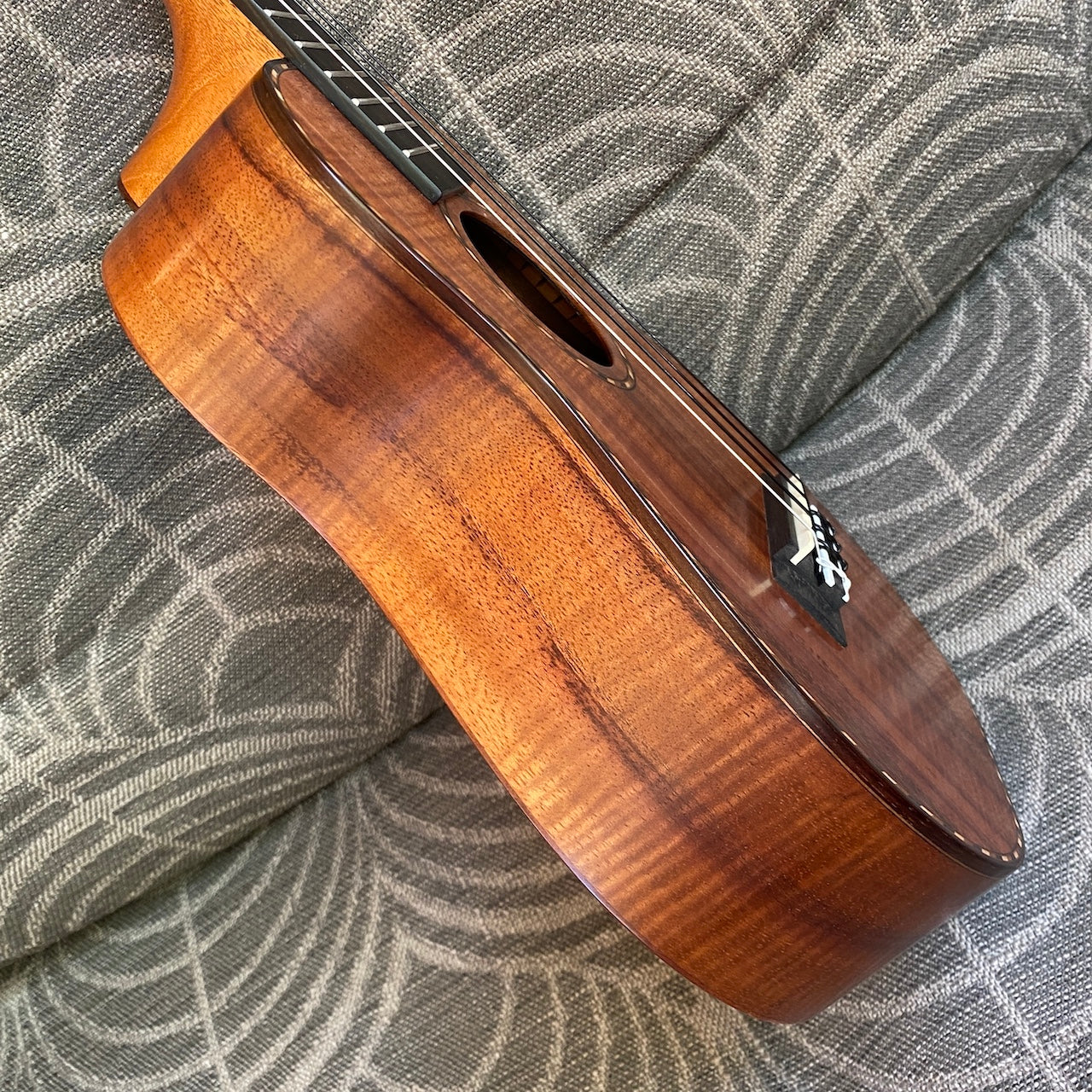 カマカ HB-2D コンサートウクレレ ベルシェイプ デラックス 230679 – Ukulele Puapua